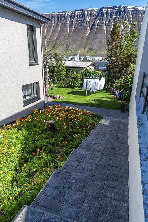 Solheimar Studio Apartment Ísafjörður Eksteriør bilde